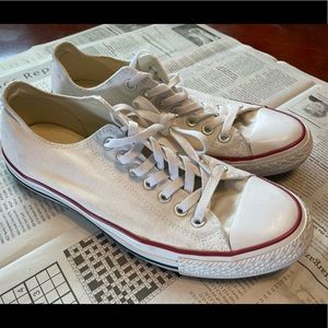 Excellent condition converse size 9